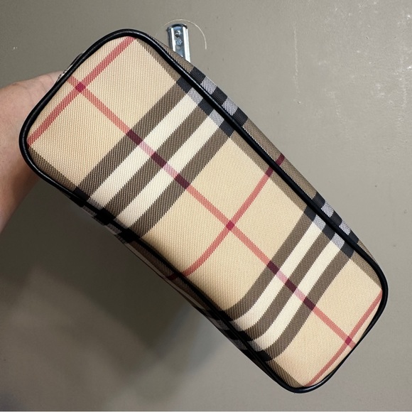 Authentic Burberry Shoulder Bag - Picture 15 of 15